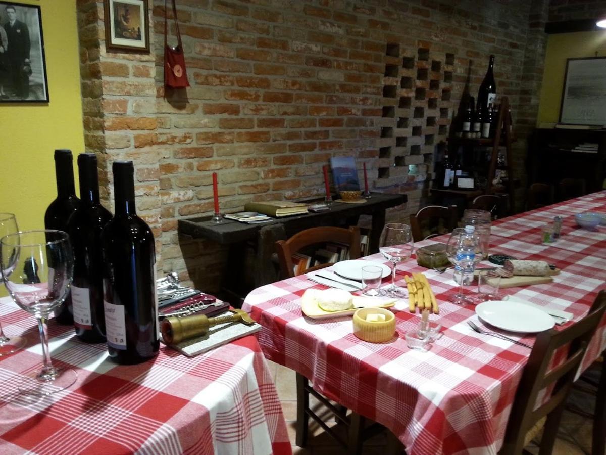 Ca Trifolera Barbaresco - Romantico Cascinale Con Antica Cantina Nel Cuore Delle Langhe - Degustazione Vini Nella Nostra Cantina 外观 照片